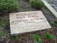 Walraven van Hall.jpg